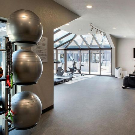 Courtyard By Marriott Rye Hotel Екстериор снимка