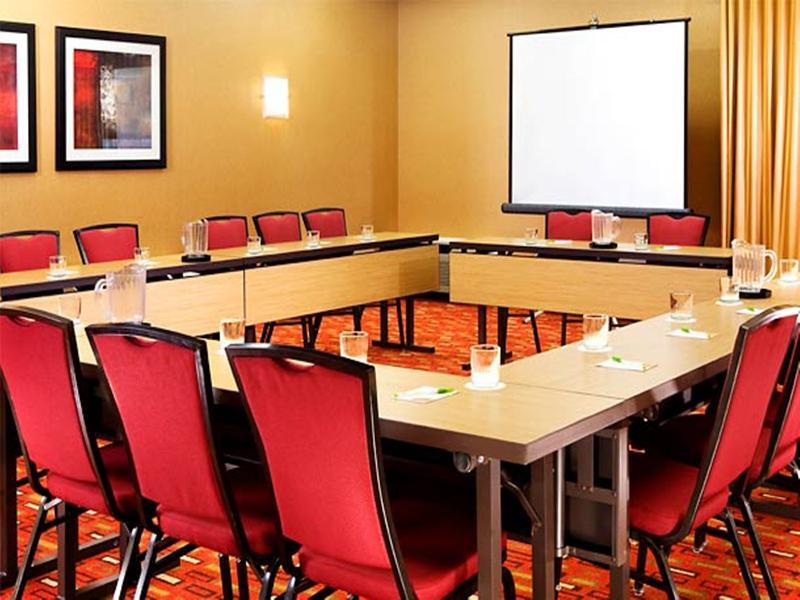 Courtyard By Marriott Rye Hotel Съоръжения снимка
