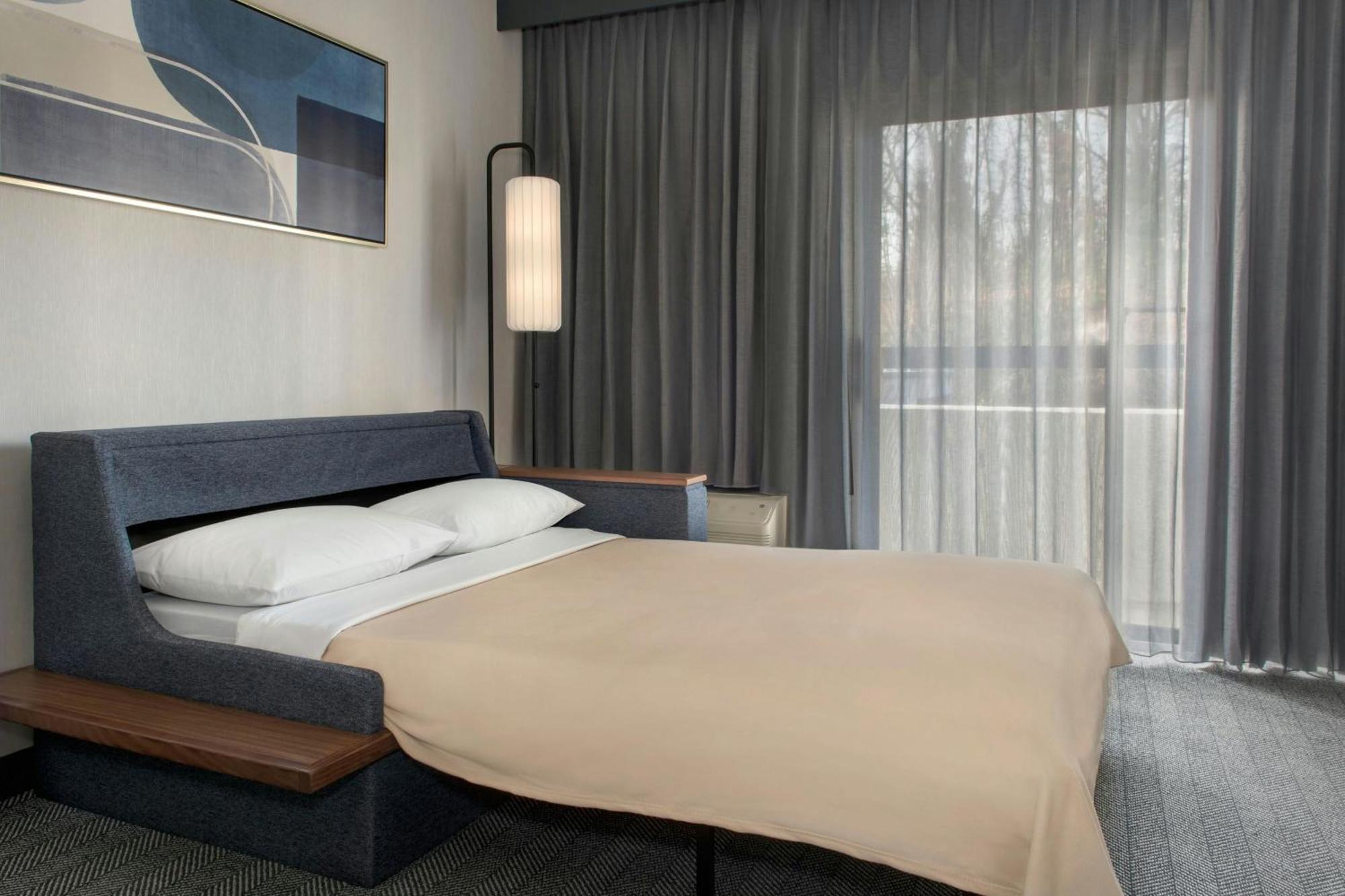 Courtyard By Marriott Rye Hotel Екстериор снимка