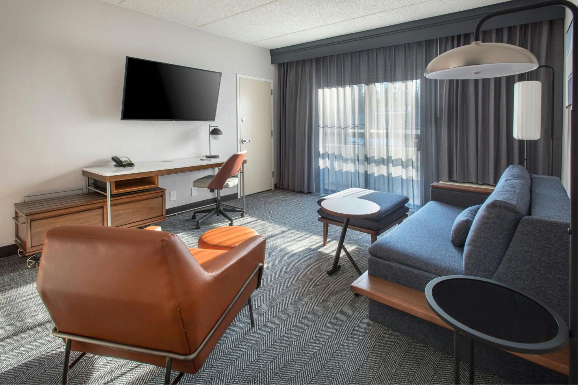 Courtyard By Marriott Rye Hotel Екстериор снимка
