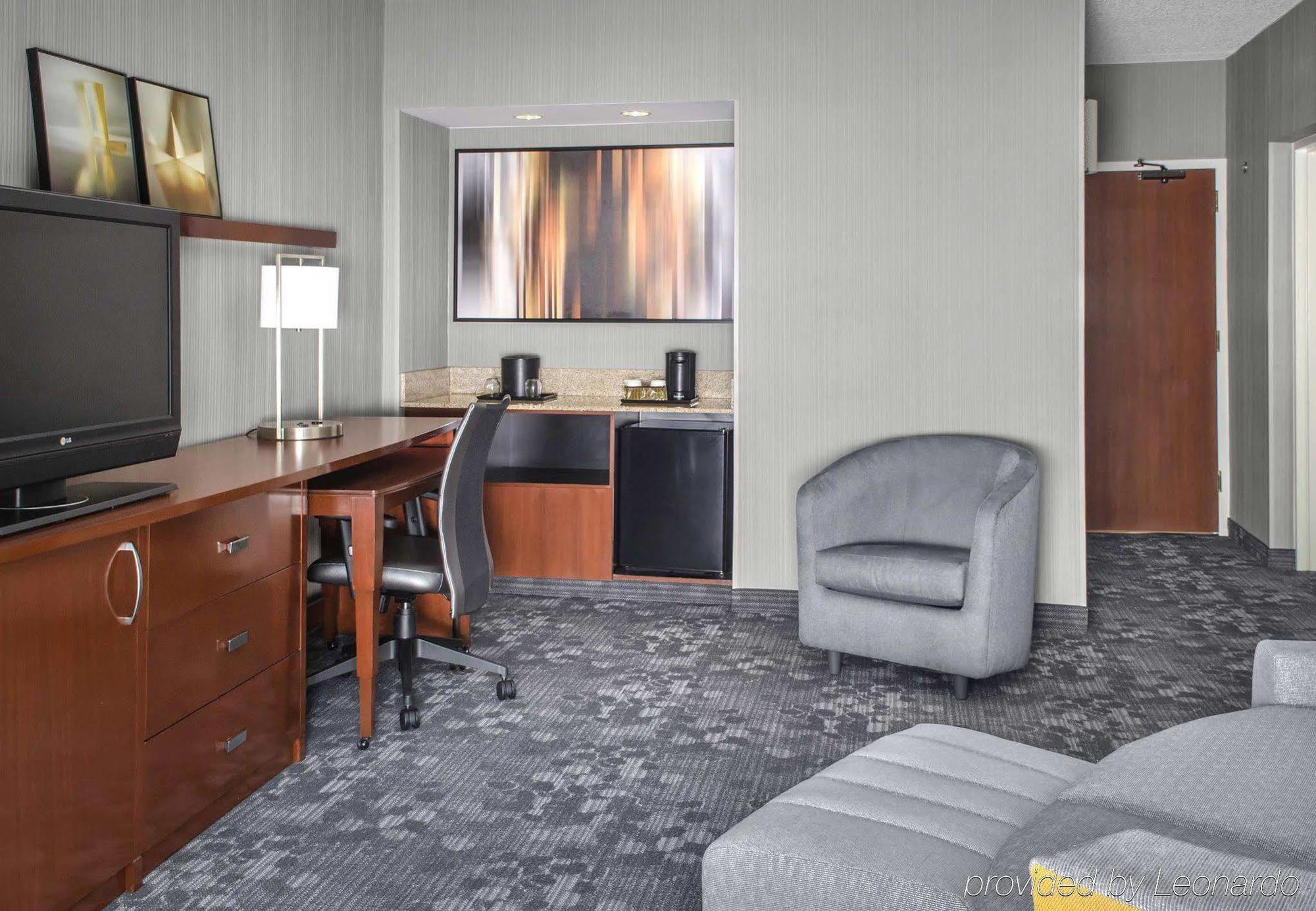 Courtyard By Marriott Rye Hotel Екстериор снимка