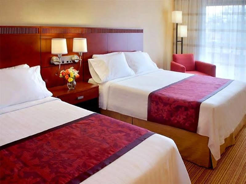 Courtyard By Marriott Rye Hotel Екстериор снимка