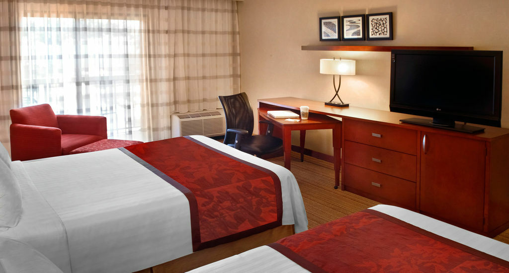 Courtyard By Marriott Rye Hotel Екстериор снимка