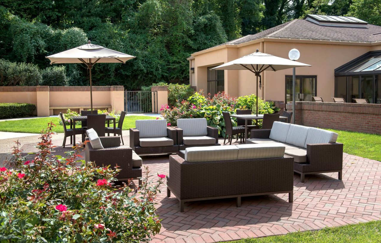 Courtyard By Marriott Rye Hotel Екстериор снимка